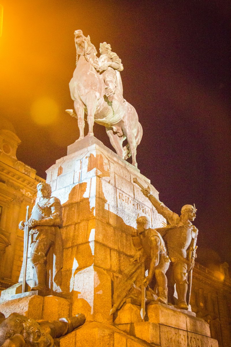 Краков. Королевский Тракт. Памятник Грюнвальдской битвы.
